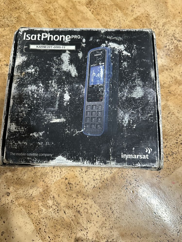 Спутниковый телефон isatphone