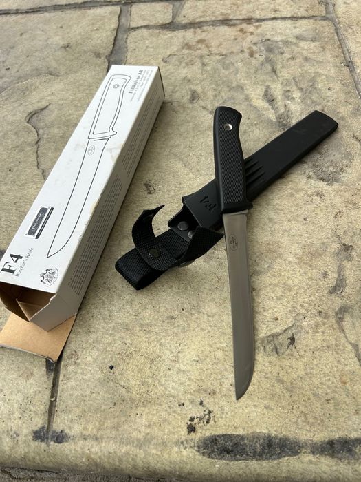 Нож Перфектен Нов