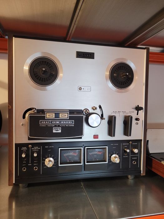 Magnetofon Akai GX 210