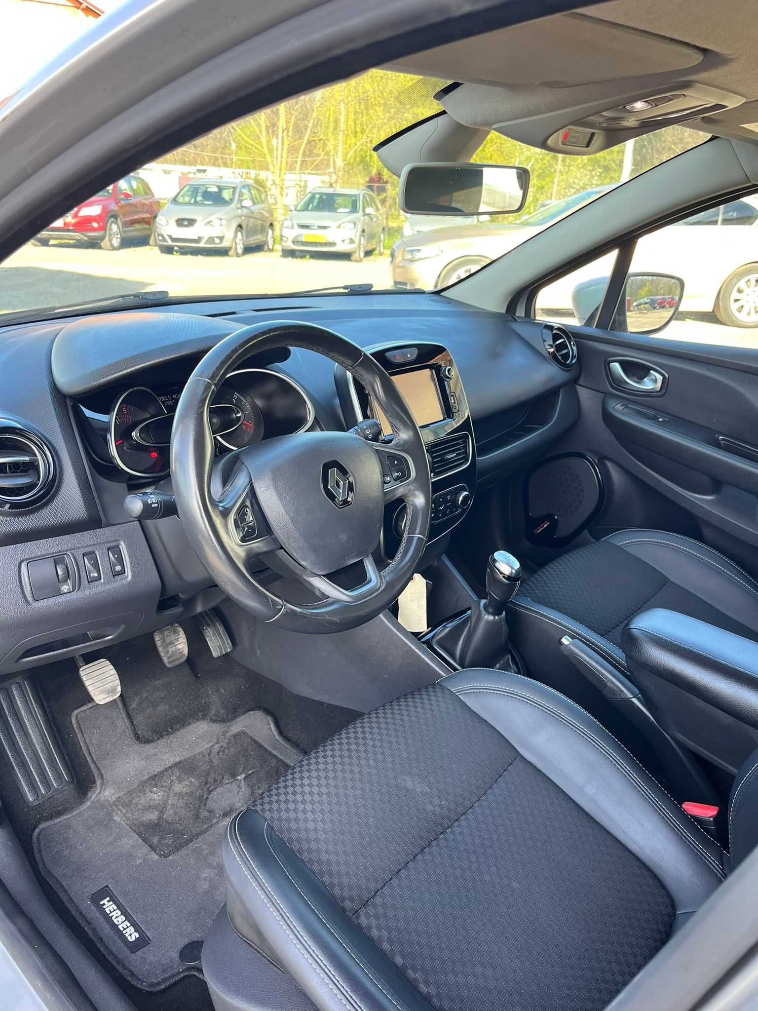 Renault Clio 2017 1.5dci - LED - 7990E