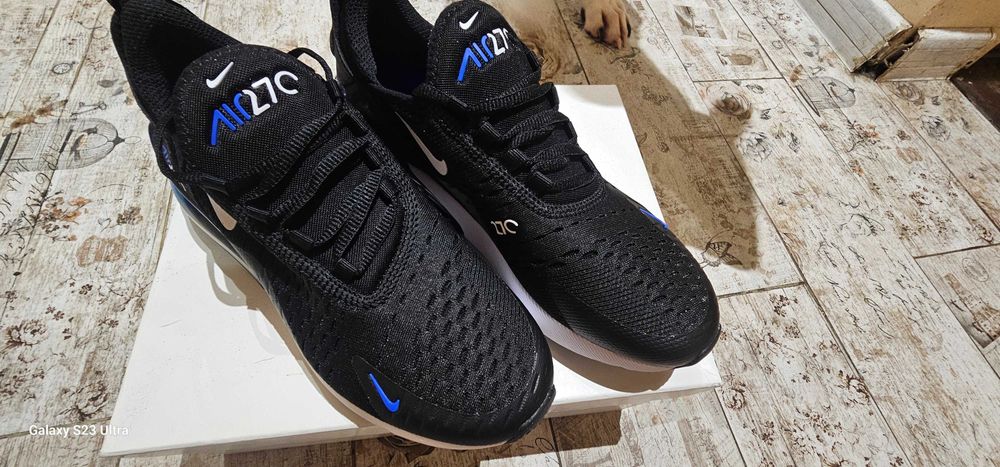 Чисто нови Nike Air Max 270