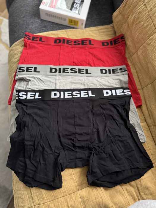 Diesel set boxeri lungi rosu-gri-negru marimea XL noi originali