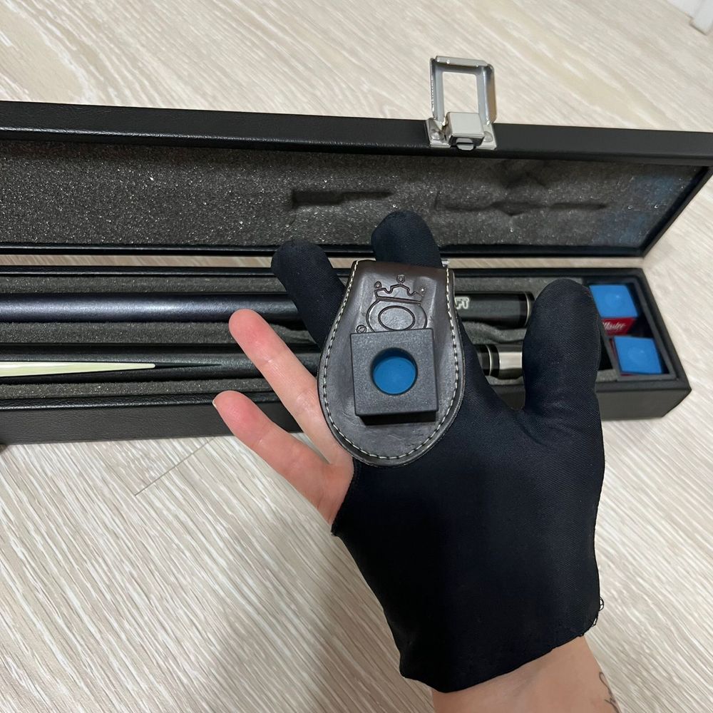 Продам кии для бильярдаTitanium2 tip shaft. В отличном состоянии