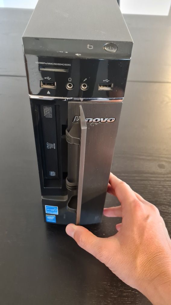 Компютър LENOVO Леново