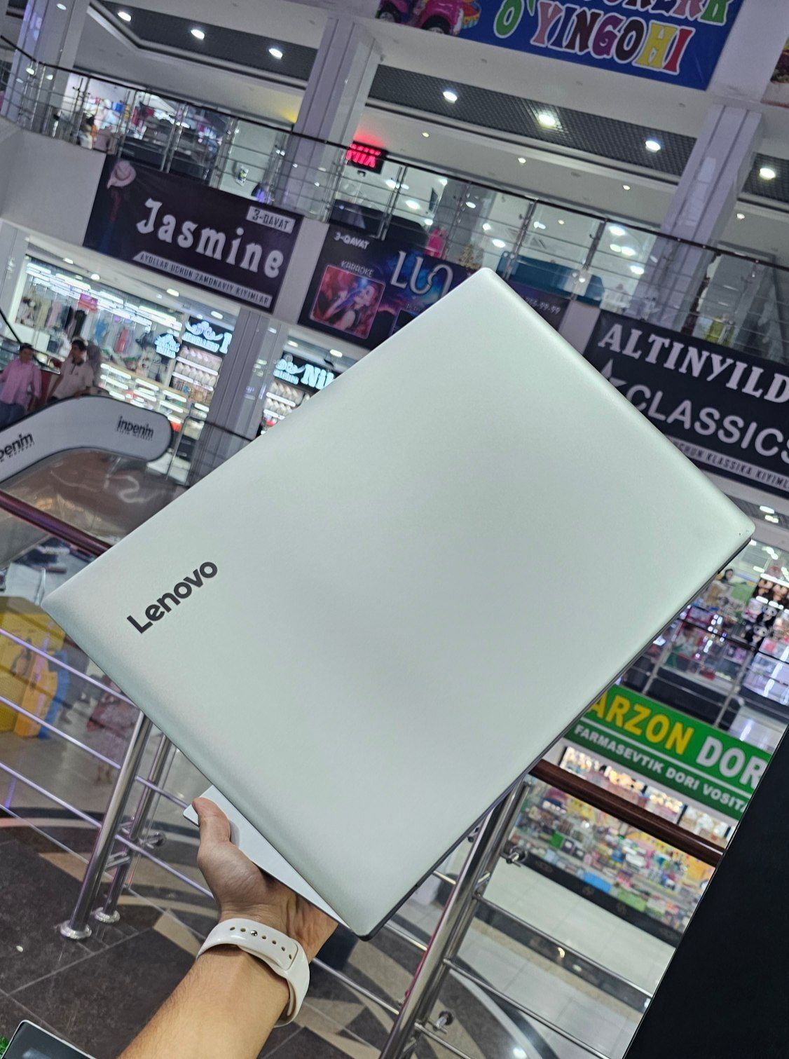 Lenovo arzon narxda 1TB xotirali  yangidey noutbuk bo'lib to'lashga