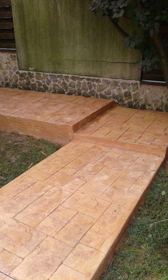 Tencuiala gresie parchet beton elicopterizat amprentat pavele piatra
