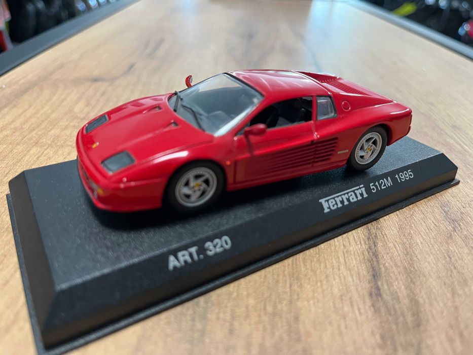 Метална колекционерска количкa REVELL FERARRI мащаб 1:43 ITALY
