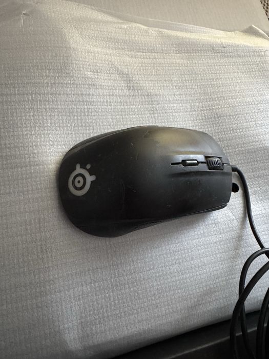 Vând tastatură gaming