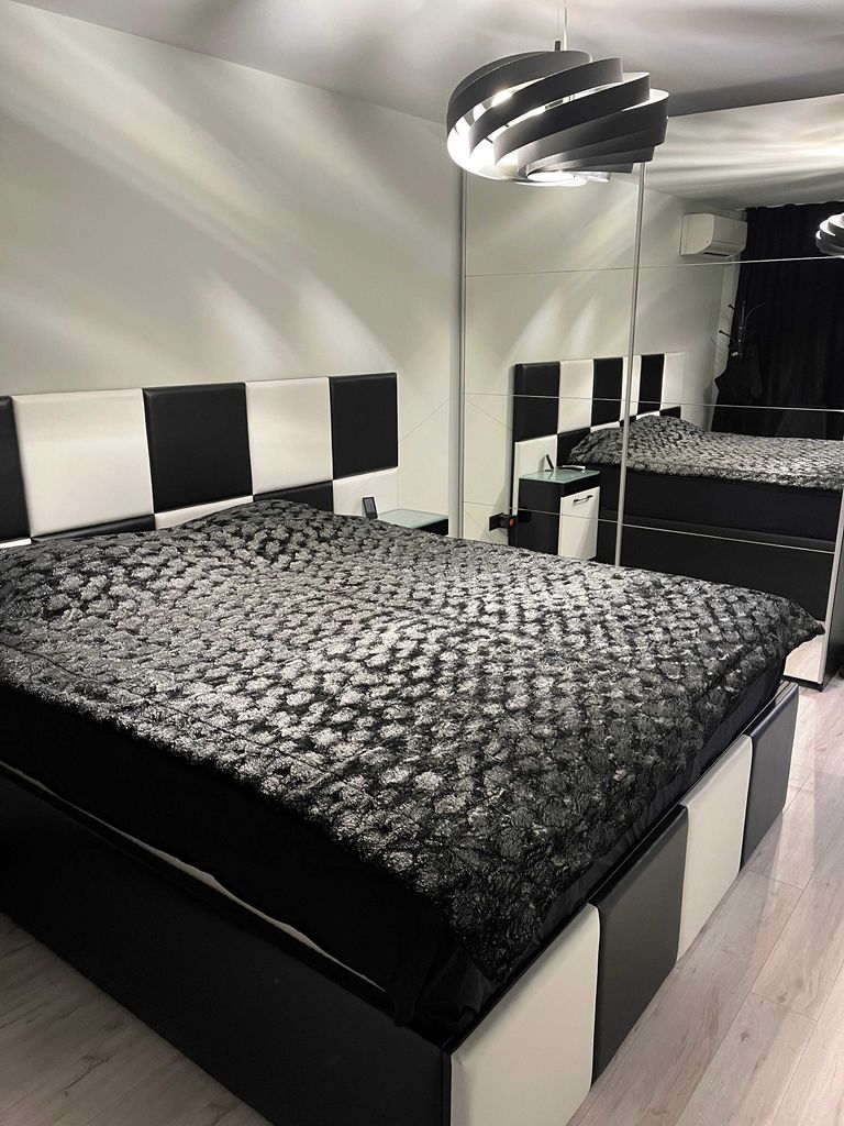 Продава се Тристаен апартамент в Свиленград - 116 кв.м за 1811 €/кв.м - Снимка #5