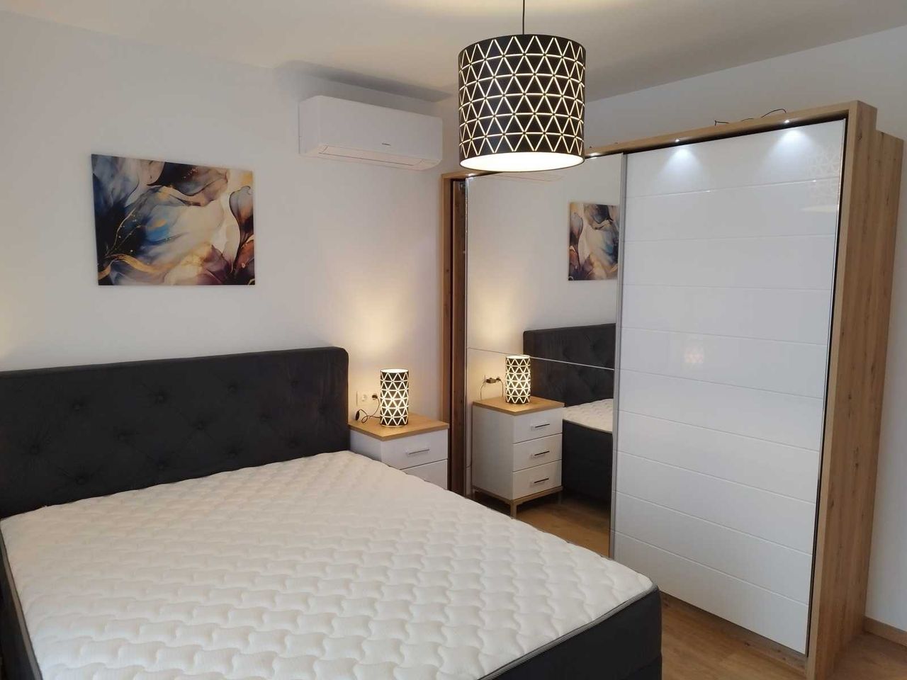 Дава се под наем Двустаен апартамент в София, Драгалевци - 70 кв.м за 510 € - Снимка #2