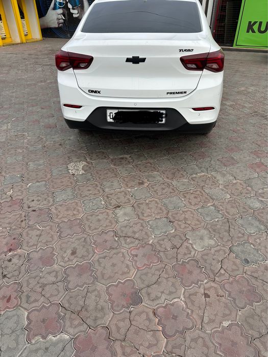 Onix primier 2 Turbo AT PLUS