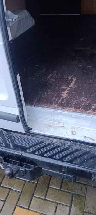 Vând autoutilitara marca Ford transit