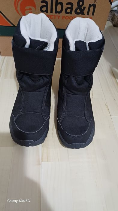 Cizme impermeabile, calduroase, marime 37