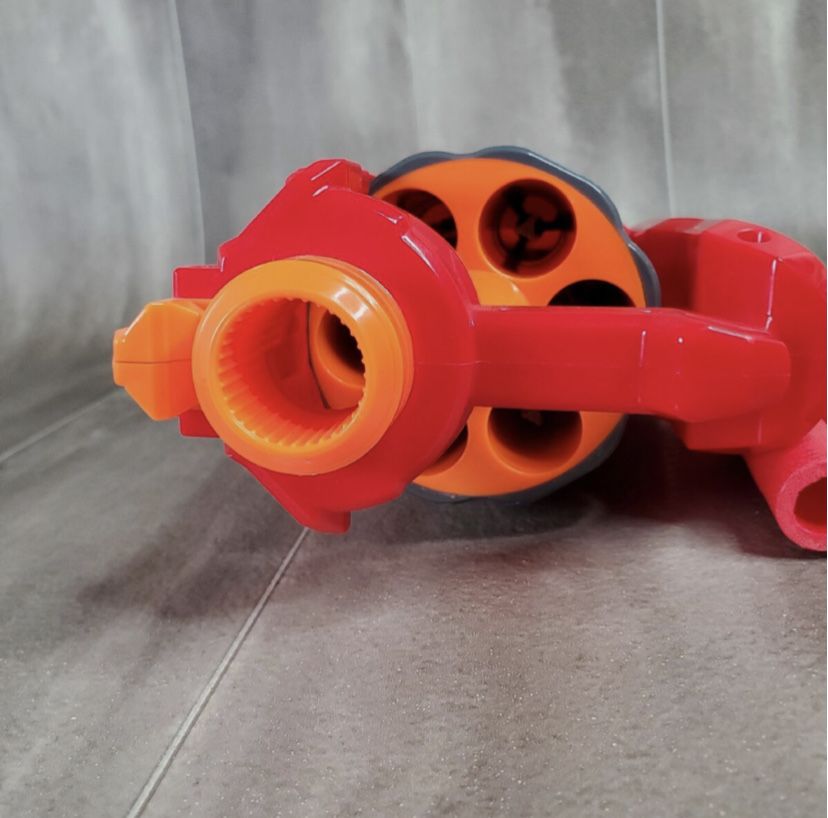 Nerf Cycloneshock cu 6 gloante mega