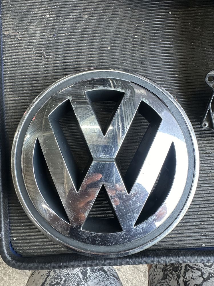 Емблема предна VW Passat 6 cc Jetta golf tiguan 1K5853600 3C0853600A