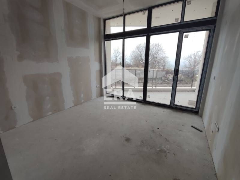 Продава се Тристаен апартамент в Варна, Чайка - 175 кв.м за 1200 €/кв.м - Снимка #2