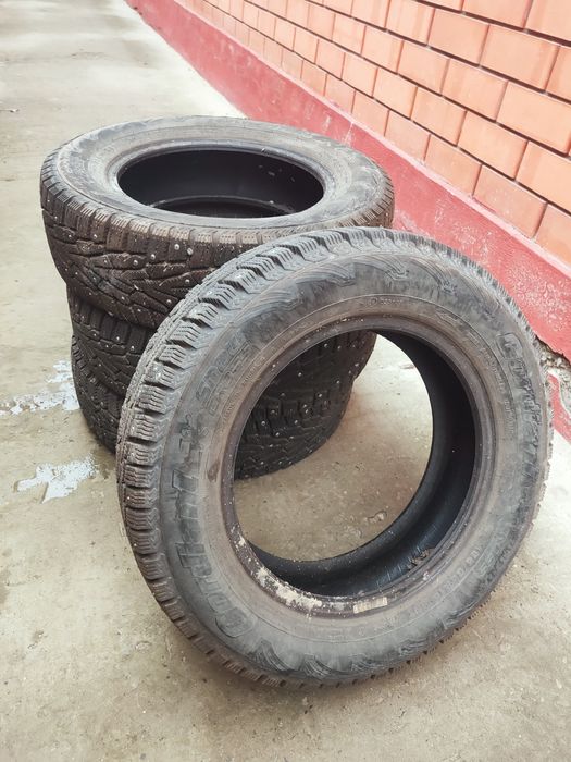 Продам шины зимние