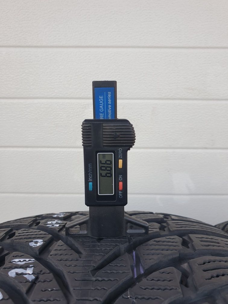 Зимни гуми 2 броя NOKIAN WR Suv 255 40 R21 дот 0921