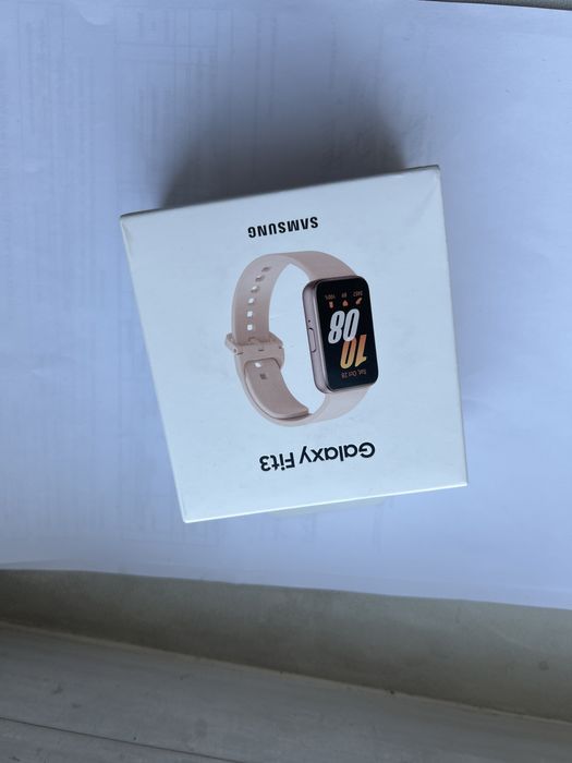 Samsung Galaxy Fit3 Фитнес браслет