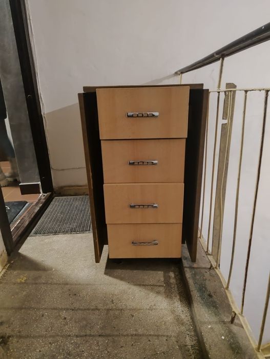 Masa pliabila de lemn.12 persoane