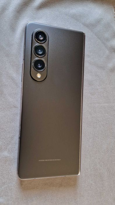 Samsung Galaxy Z Fold 4