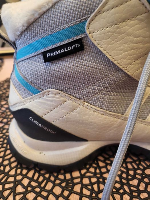 ghete waterproof ADIDAS  munte , adidas, de piele 100 ron bucata