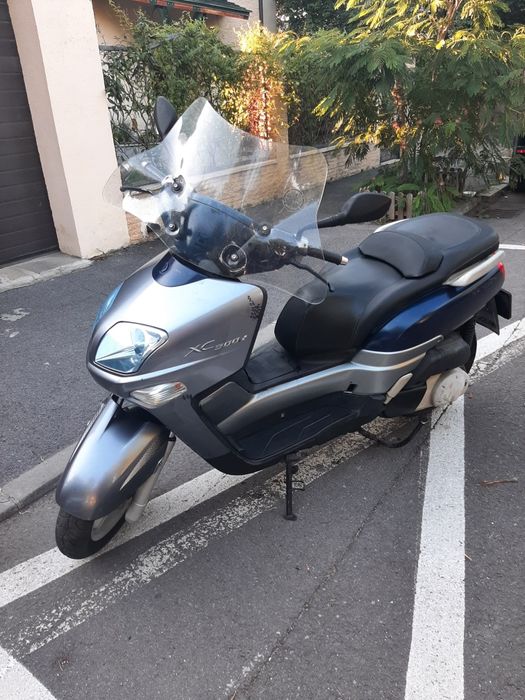 Scuter yamaha 300
