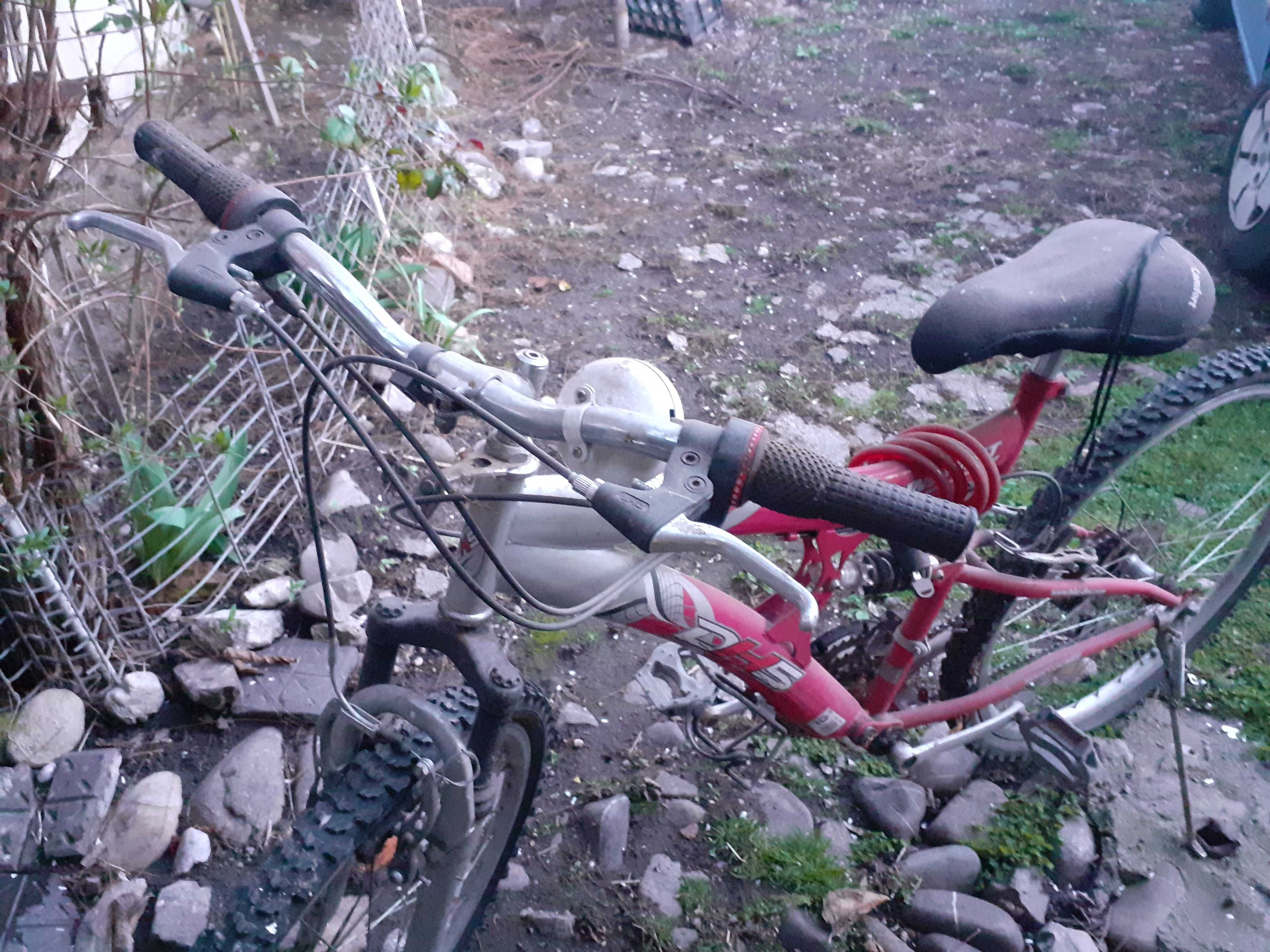 Bicicleta DHS Instinkt 26" mountain bike