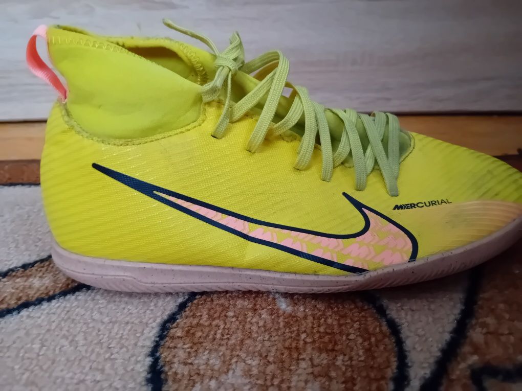 Футболни Обувки за зала Nike mercurial