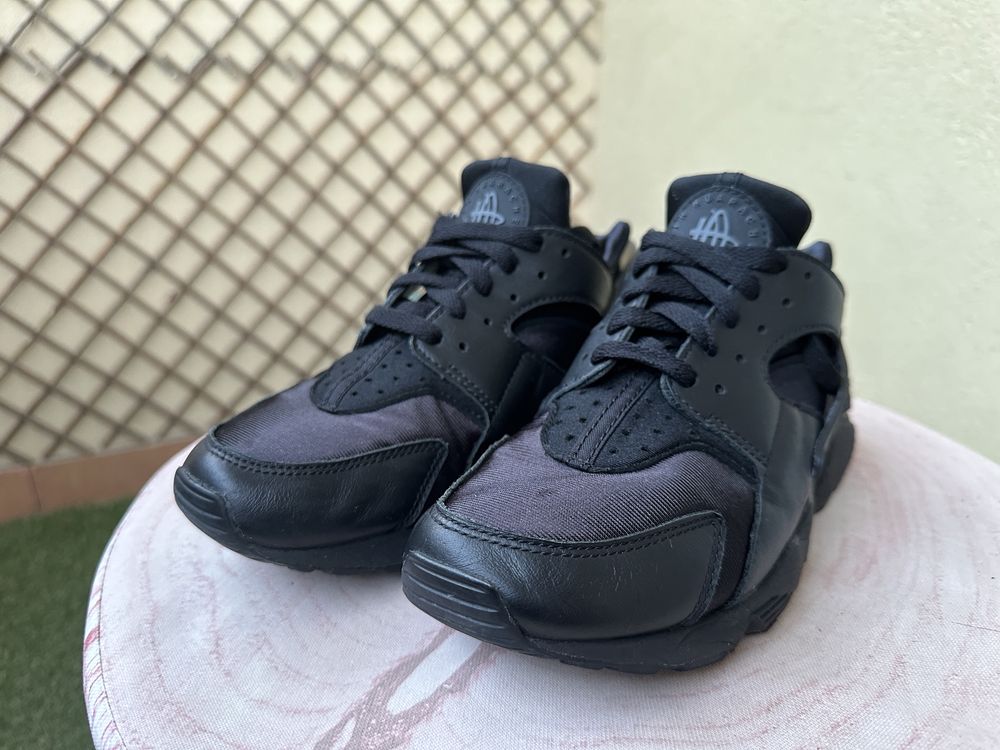 Nike Air Huarache Black - marimea 40