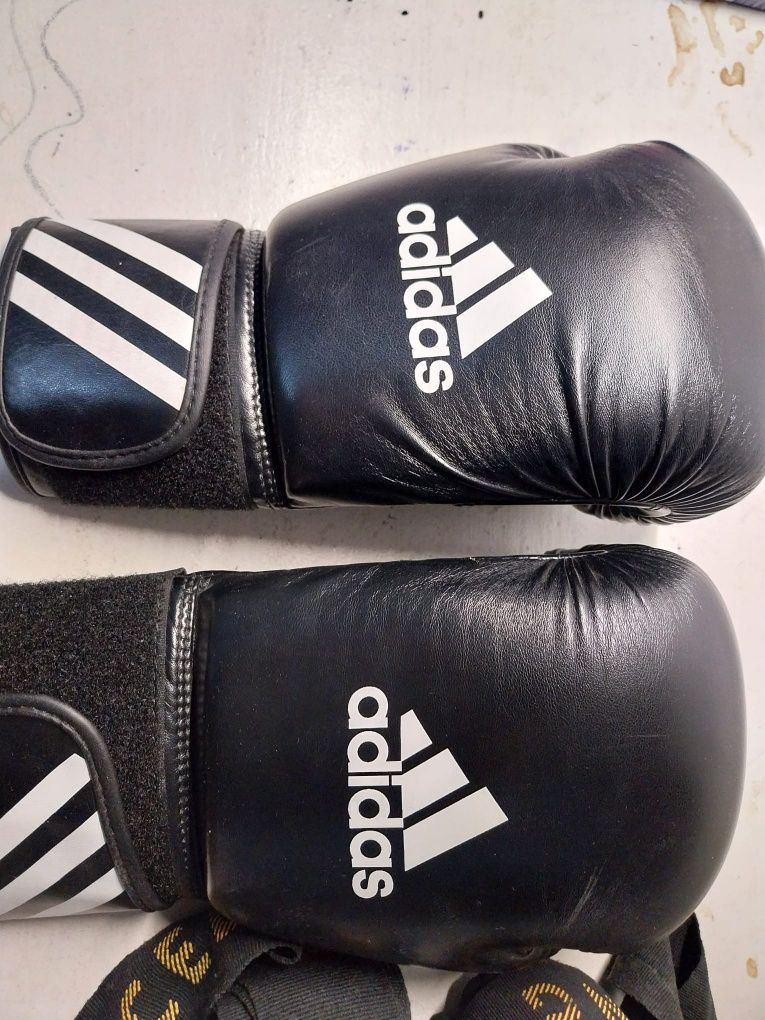 Mănuși box 10oz adidas și bandaje încheieturi Decathlon 4m
