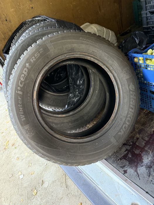 Anvelope iarna noi m+s Hankook 195 65 15 r15 cauciucuri 8 bucăți