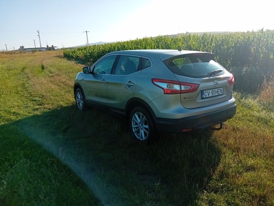 Nissan Qashqai 2015