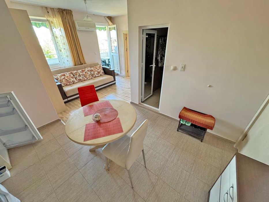 Продава се Двустаен апартамент в к.к. Слънчев бряг - 53 кв.м за 1312 €/кв.м - Снимка #3