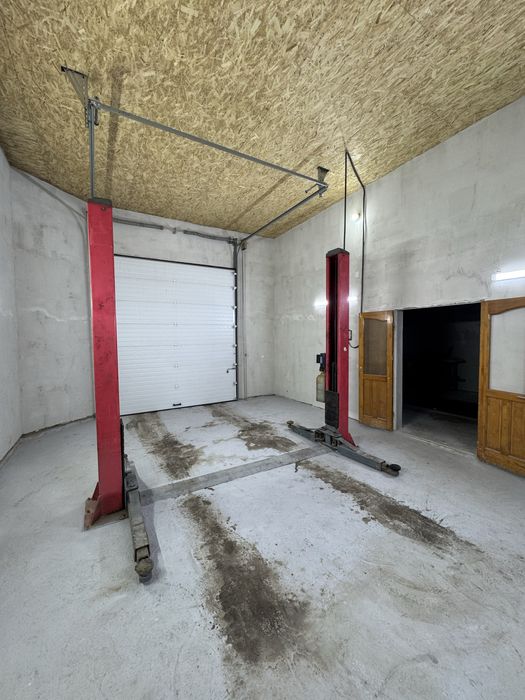 Сдам в аренду два бокса для СТО