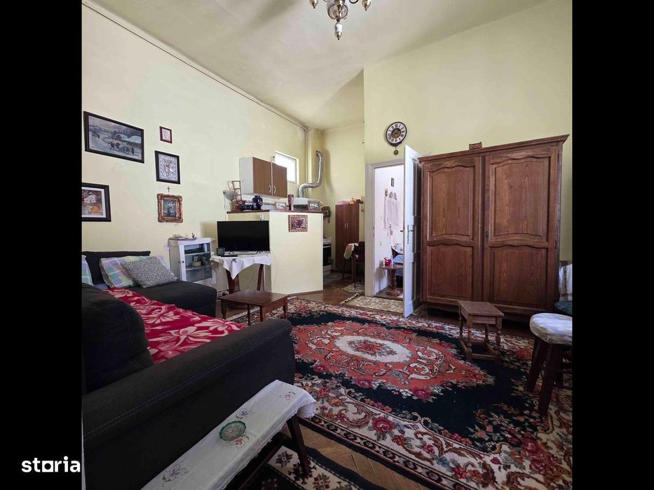 Apartament 2 camere, beci si garaj centru istoric Brasov