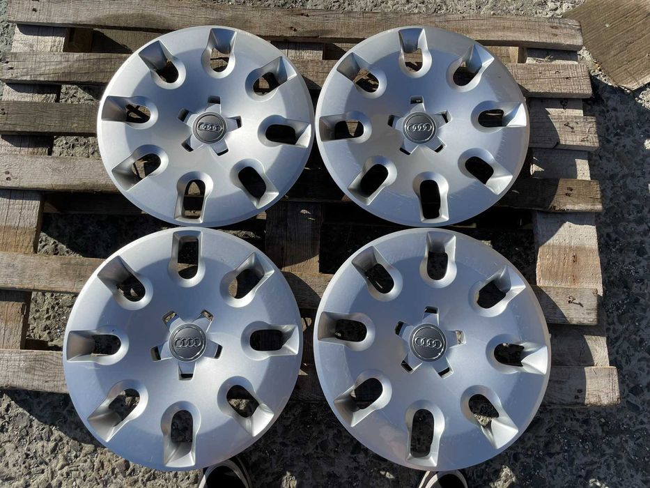 15 цола Тасове за Audi A1 A2 Ауди А1 Оригинални 8X0601147