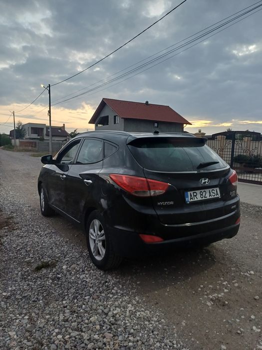 Ocazie! Hyundai ix35 2.0 diesel 4x4 automată. Full Option