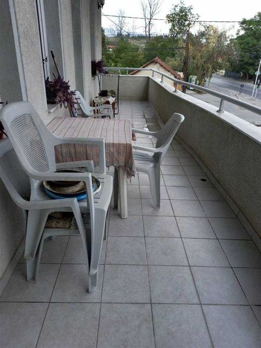 Дава се под наем Тристаен апартамент в Пловдив, Христо Смирненски - 84 кв.м за 423.3 € - Снимка #2