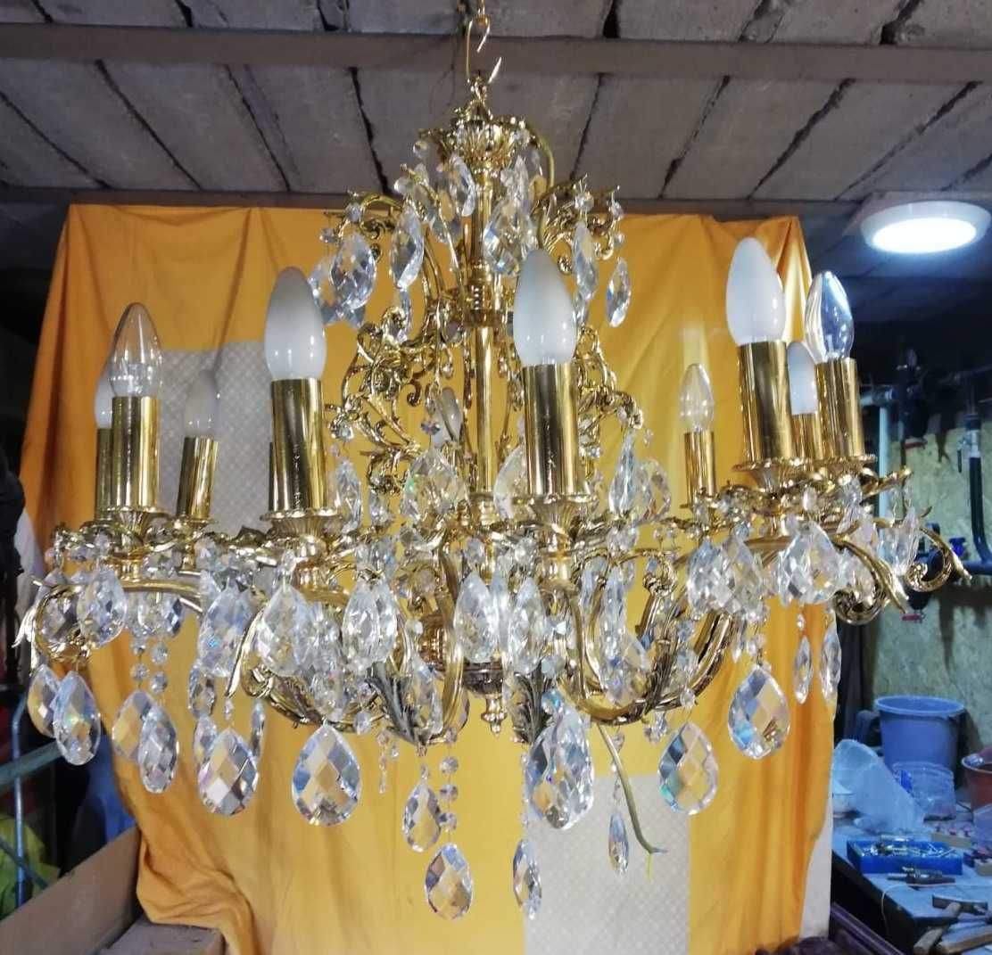 Продам люстру бронзовую