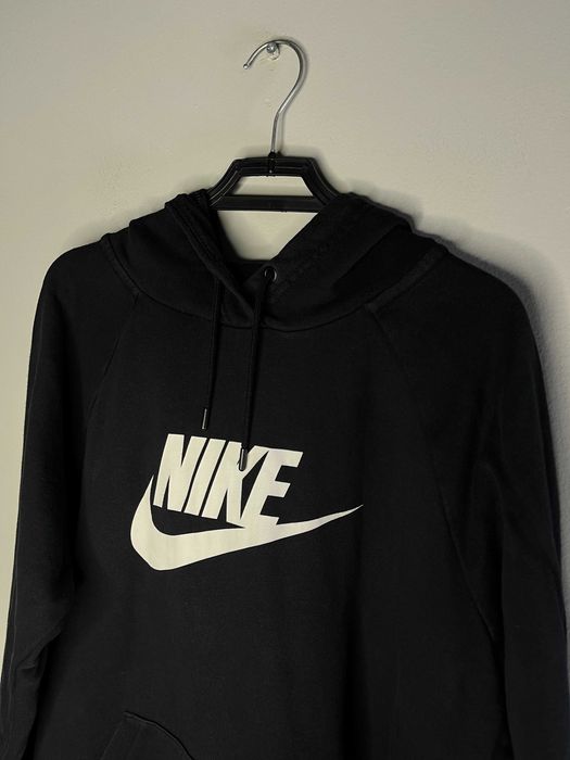 Nike Sporstwear Essential Hoodie Дамско Горнище