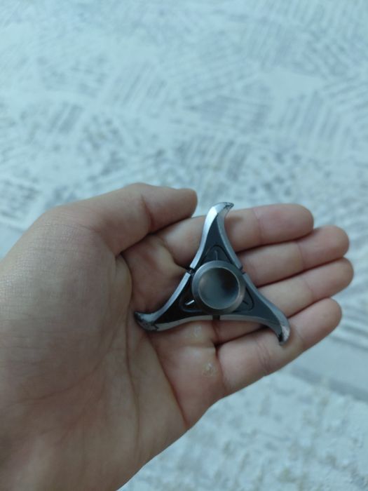 Спиннер железный