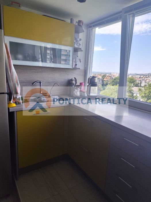 Продава се Многостаен апартамент в Бургас, Лазур - 230 кв.м за 1957 €/кв.м - Снимка #16