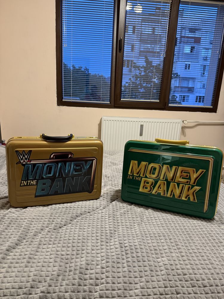 WWE Money in the bank куфарче, фигурки и ринг