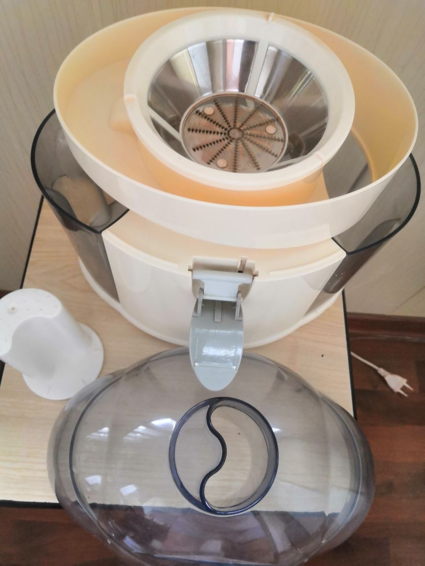 соковыжималка Vitek  sl -138  500 ват