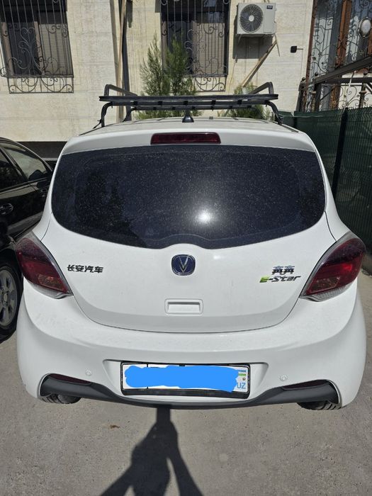 Changan BenBen E-star