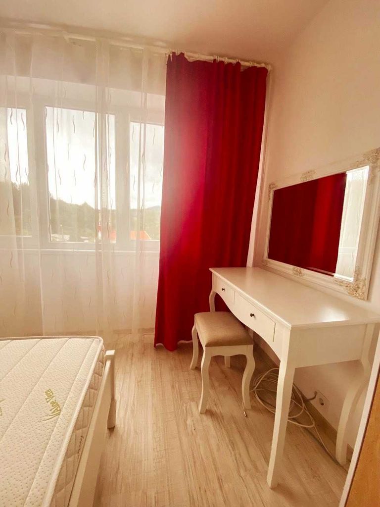 Дава се под наем Тристаен апартамент в Перник, Изток - 90 кв.м за 433.5 € - Снимка #9