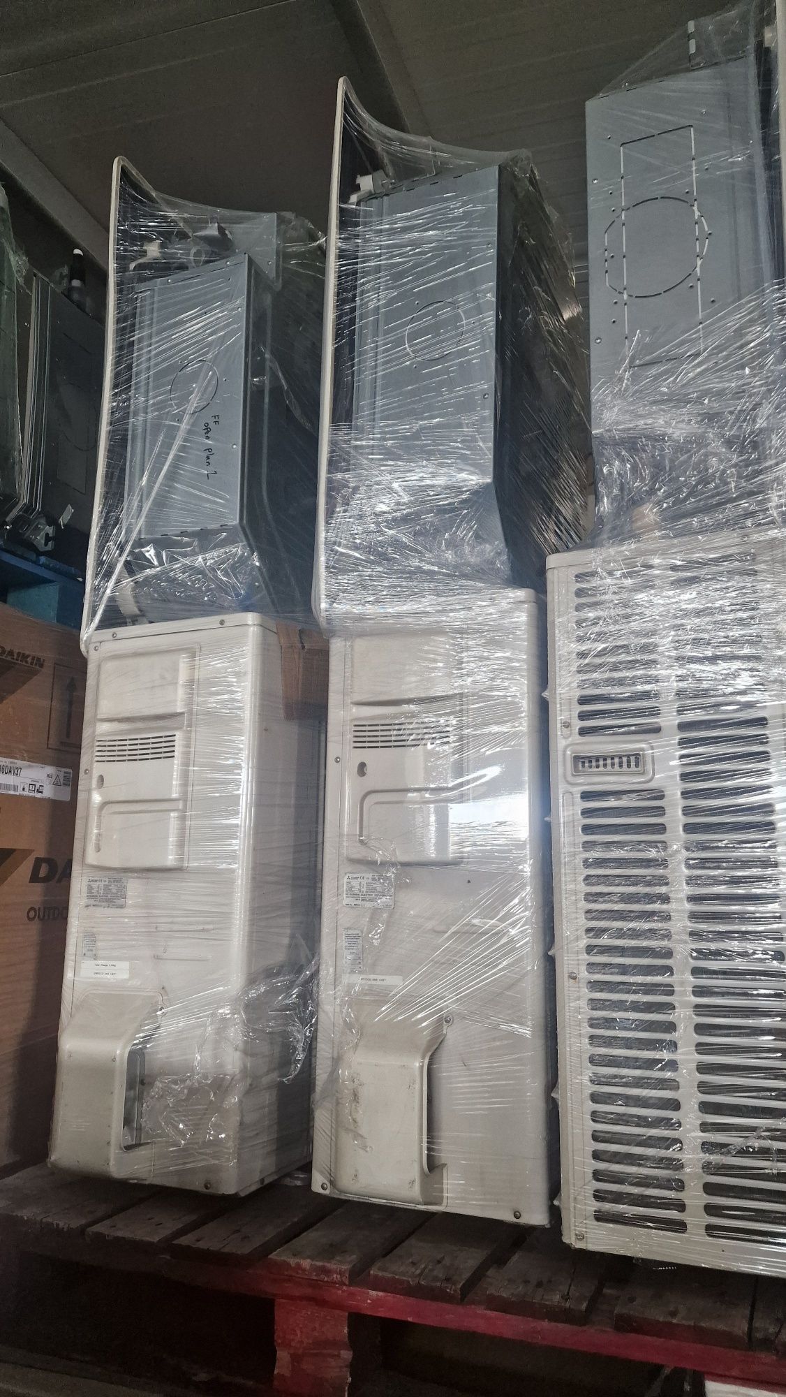 24ка Mitsubishi electric  касетъчен инверторен климатик 8kw за термопо