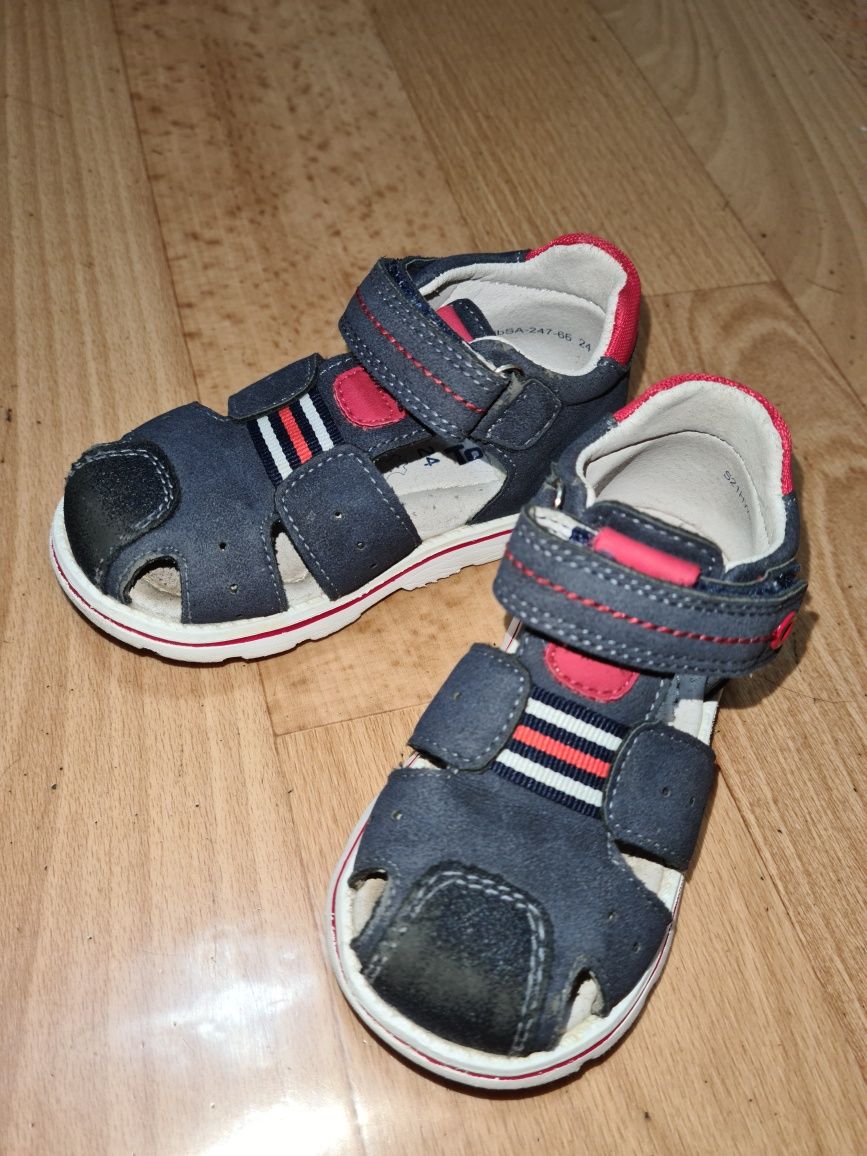 Детские сандали в детский садик