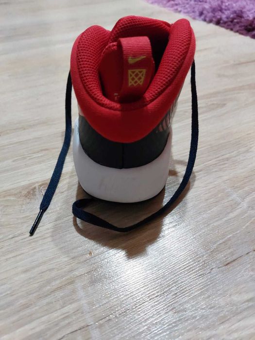 Bascheți NIKE TEAMHUSTLE *ediție limitată*